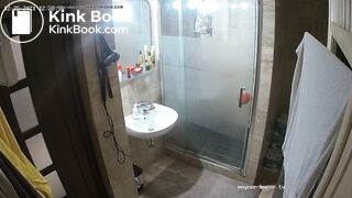 Woman pooping in Toilet 186