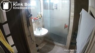 Woman pooping in Toilet 186