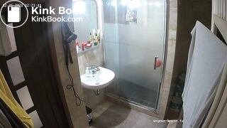 Woman pooping in Toilet 186