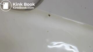 girl pooping - video 220