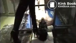 Chinese femdom scat 109 笼子里的男奴被喂食大便