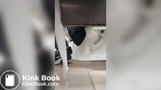 Woman has diarrhea in the mall