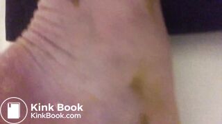 juicy shit around her pussy