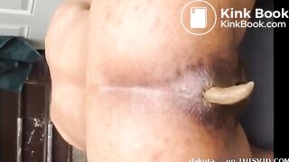 Close up doggy poop @@