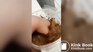 White bbw scat smear - video 2