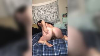 Bbw poop on bed