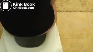 girl toliet - video 2