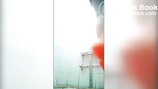 Chinese girl has urgent diarrhea.