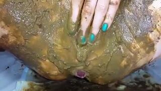 Stuffing Pussy With Shit - Scat Play