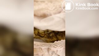 I found a 1eaked woman’s pants & pad