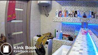 Woman pooping in Toilet 163