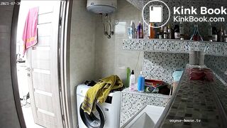 Woman pooping in Toilet 163