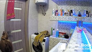 Woman pooping in Toilet 163