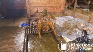 Wicked Betty in the manure channel bonus