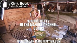 Wicked Betty in the manure channel bonus