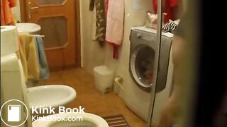 Spying woman pooping - video 4