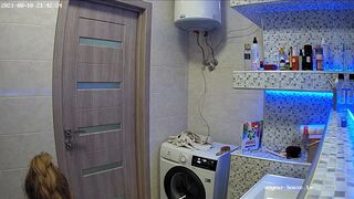 Woman pooping in Toilet 161
