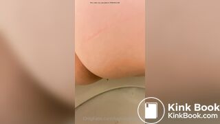 girl pooping vid