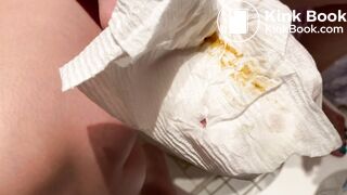 NYC Milf makes me eat her toilet paper after shit