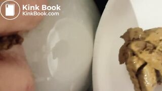 scat,,, a crackling and grunting close up poop