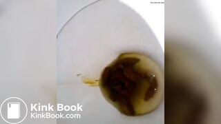 Thai girl pooping - video 8