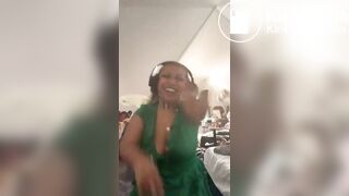 Latina peeing - video 11