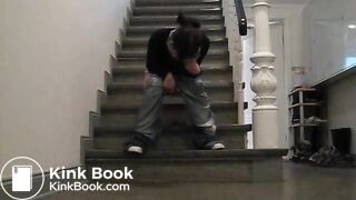 Pooping woman - video 7