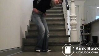 Pooping woman - video 7