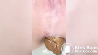 Morning poop - video 59