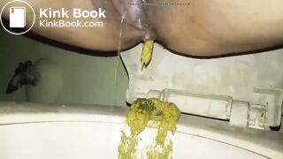Girl shitting again