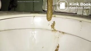 Girl doing a poo - video 2