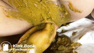 beautiful girl playing with her shit in her vagina