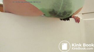 Shitting and pissing in panties - video 2