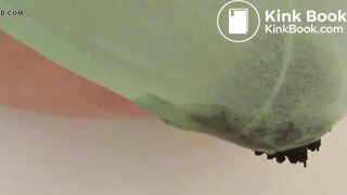 Shitting and pissing in panties - video 2