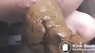 Japanese girl pooping fat log