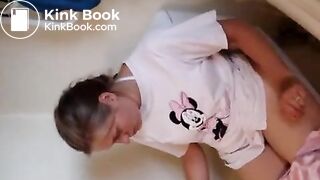 European chick toilet pooping