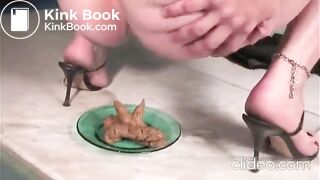 Brazilian in high heels gets on the table and shits