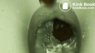 My girlfriend's poop 15