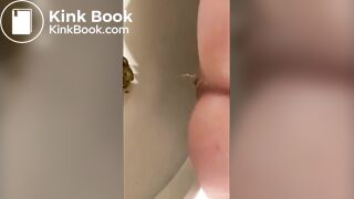 Cute Girl Pooping - video 9