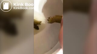 Cute Girl Pooping - video 9