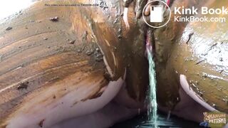 Betty's Chocolate Banana - scat masturbation