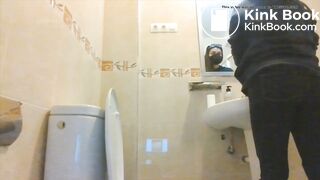 Hot girl pooping on the toilet - video 3