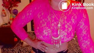 Blonde milf loves dirty atm