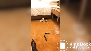 嫁衣女王黄金圣水黑丝深喉FEMDOM