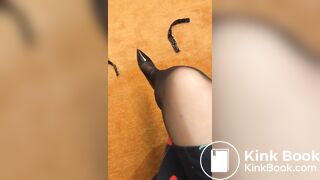 嫁衣女王黄金圣水黑丝深喉FEMDOM