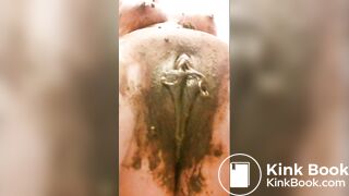 College student eats shit herself