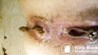 College student eats shit herself