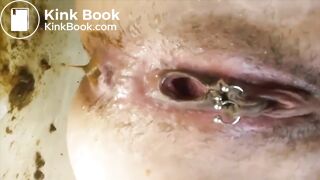 College student eats shit herself