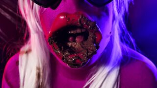 Bimbo Toilet and the caulking gun thingy