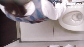 Good voyeur pooping 2